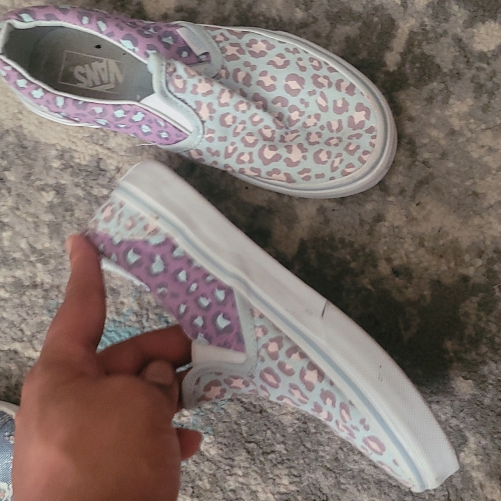 Vans - Picture 3 of 3